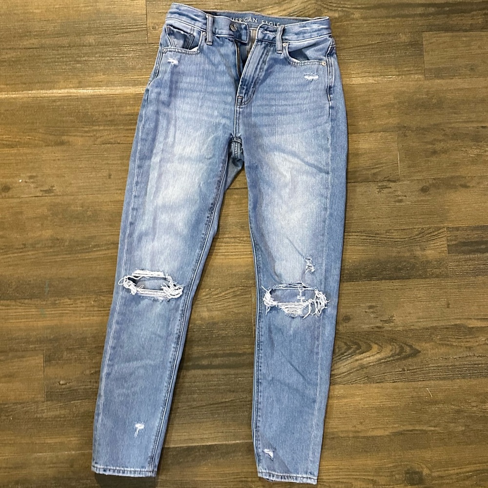 American Eagle mom jeans